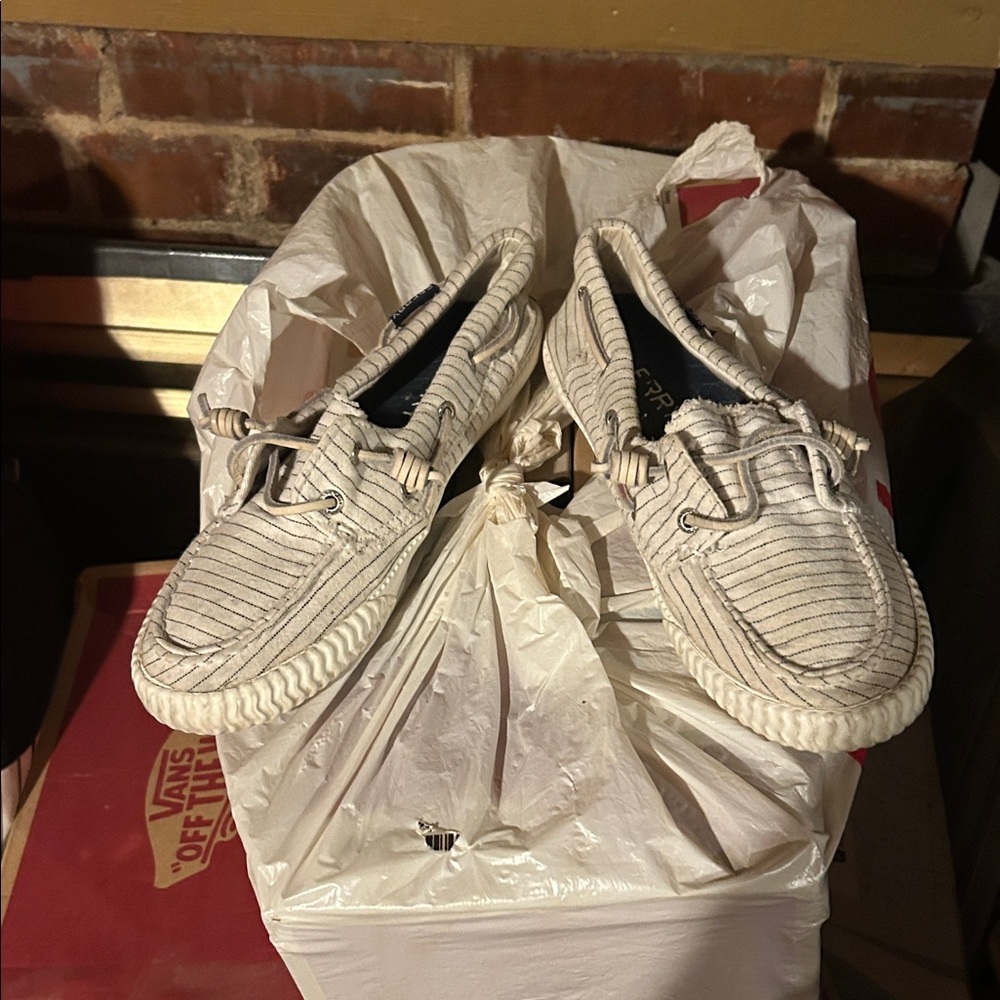 Sperry Cream and Black Striped Boat Shoes